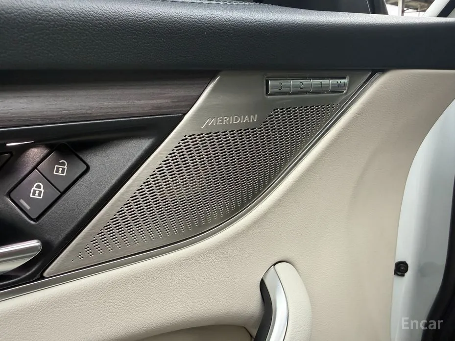 Jaguar F-Pace 2016 D200 SE