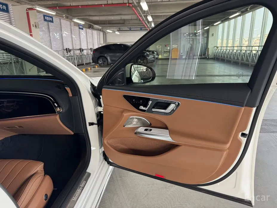 Mercedes-Benz E-Class 2024 E300 4MATIC AMG Line