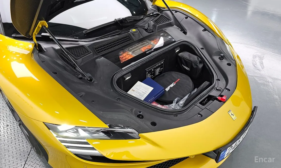 Ferrari SF90 2021 4.0