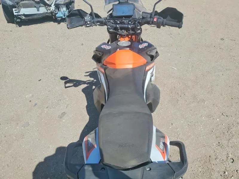 KTM 890 ADVENT 2021