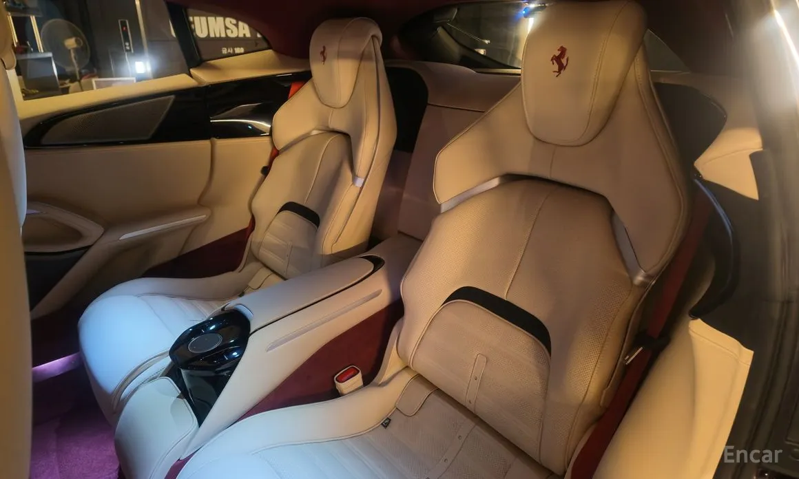 Ferrari Purosangue 2022 6.5 V12