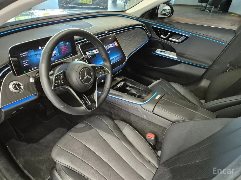 Mercedes-Benz E-Class 2024 E200 Avantgarde