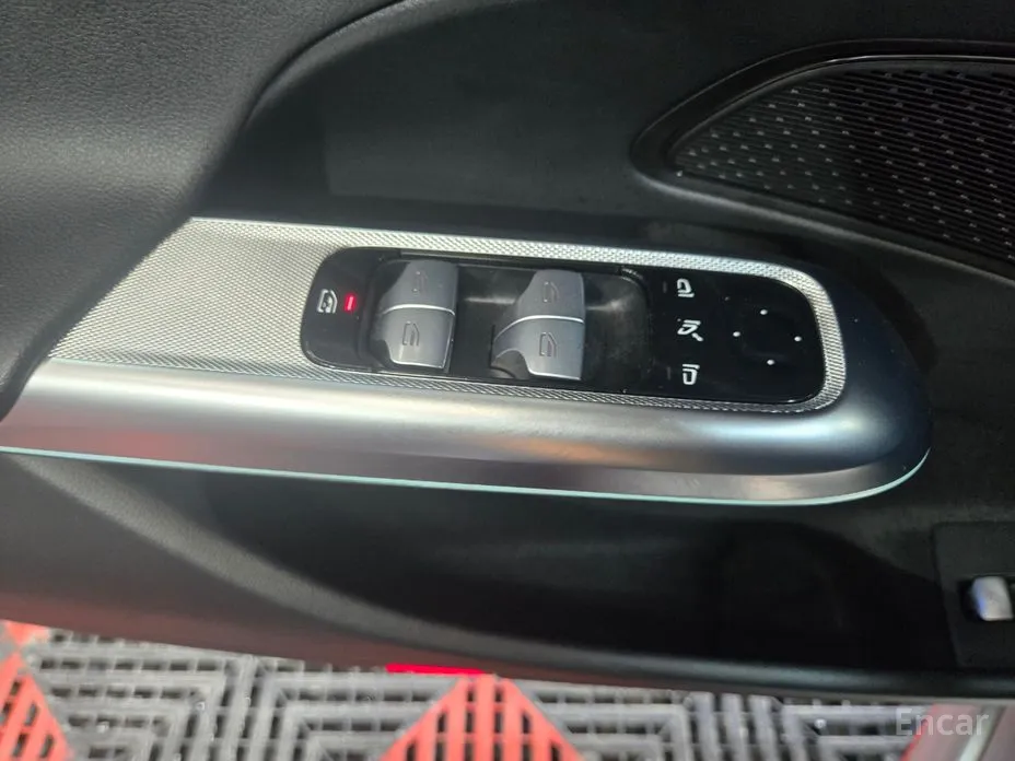Mercedes-Benz E-Class 2024 E200 Avantgarde