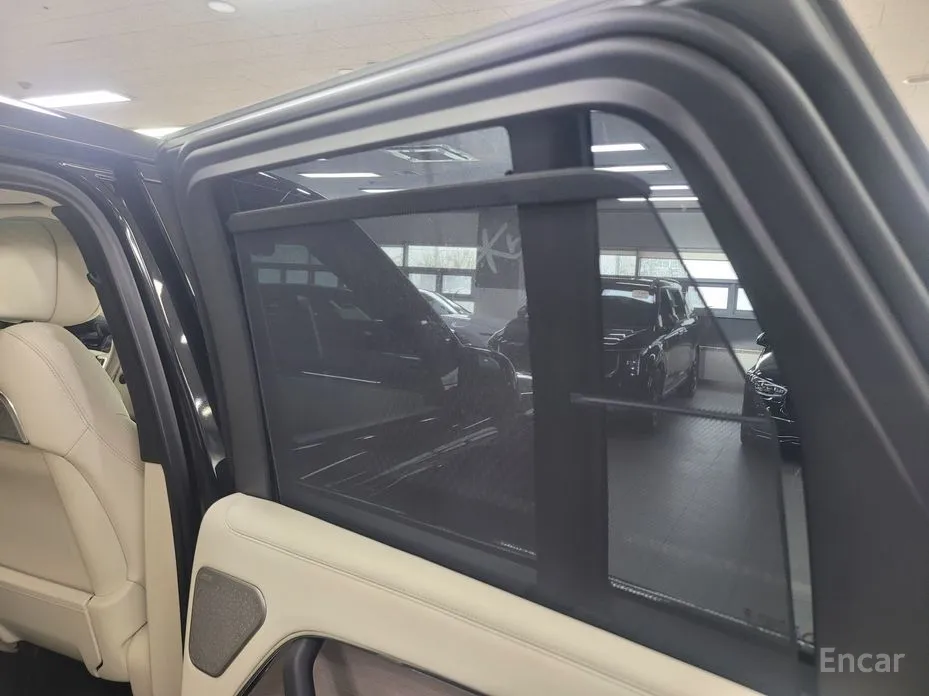Land Rover Range Rover 2022 P550E AB