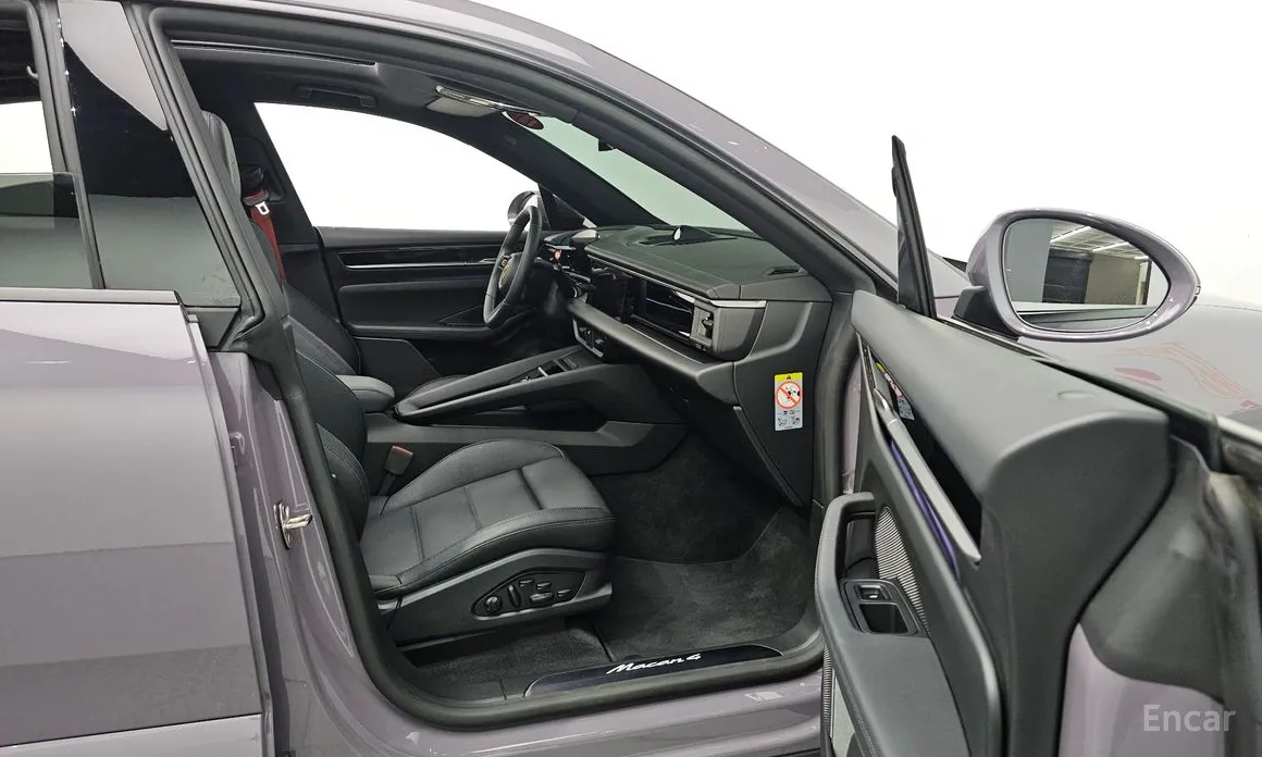 Porsche Macan 2024 Base 4