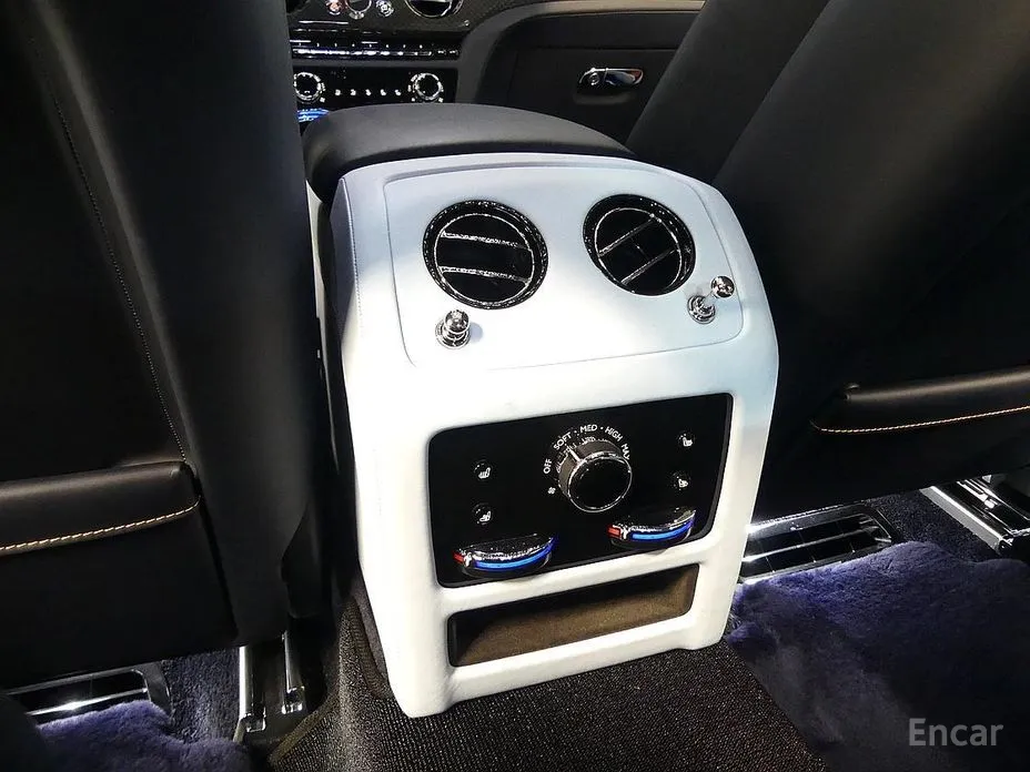 Rolls-Royce Ghost 2020 6.7 V12 Black Badge