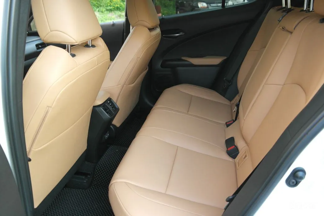 Lexus UX 2024 2.0 2WD
