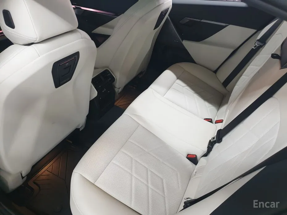 BMW 5 Series 2023 520i M Sport