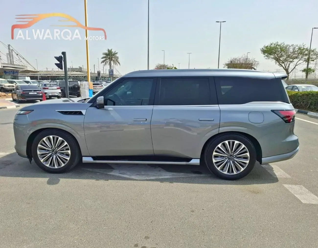 Infiniti QX80 2025