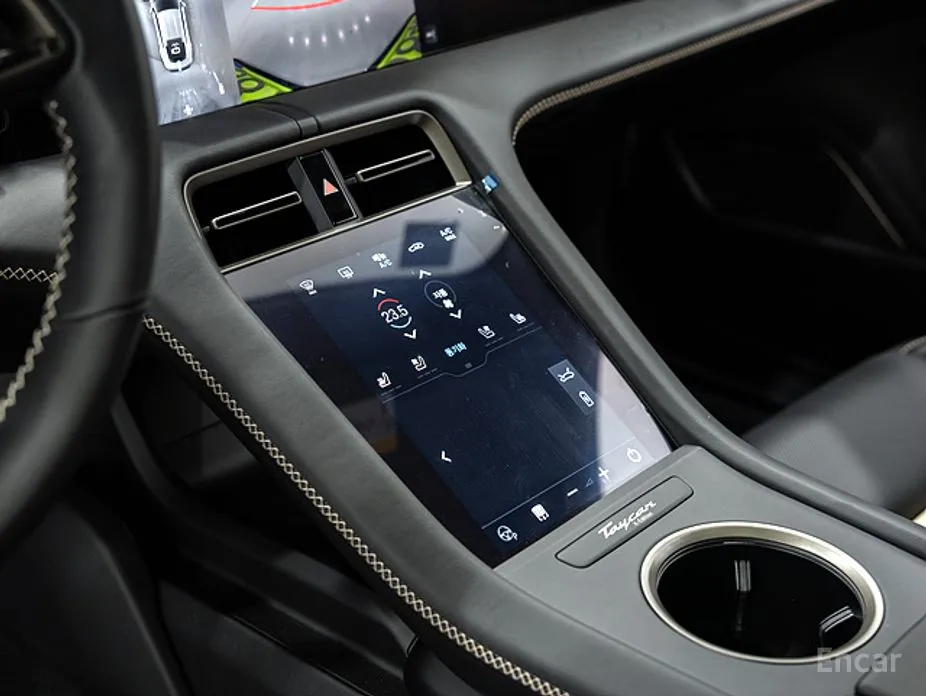 Porsche Taycan 2020 Turbo