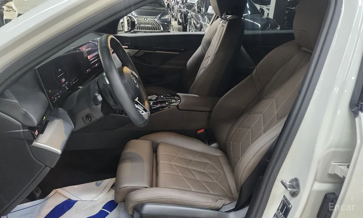 BMW 5 Series 2023 520i M Sport