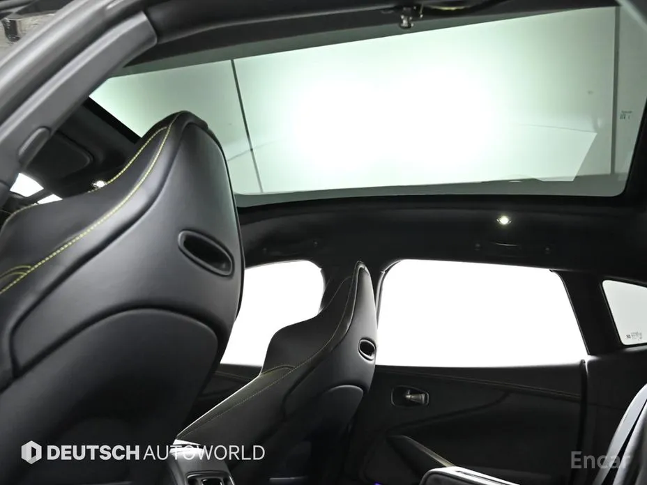 Aston Martin DBX 2020 4.0 V8 707
