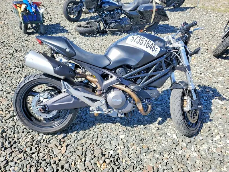 DUCATI MONSTER 2012