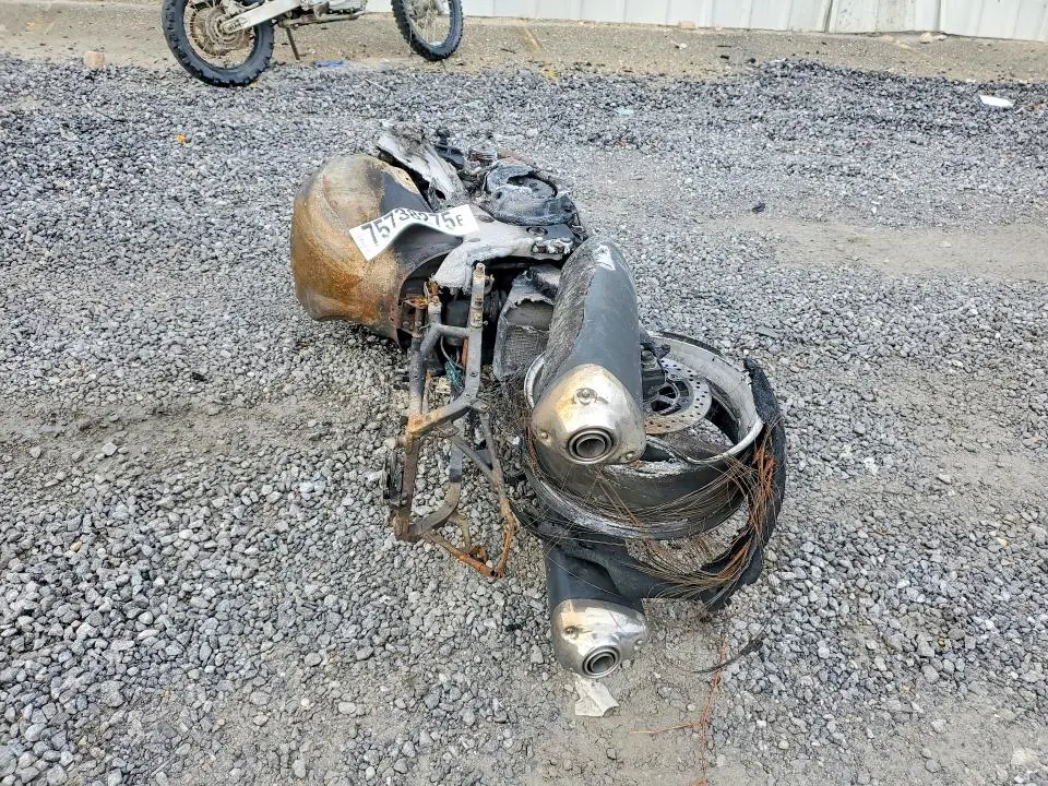 SUZUKI GSX1300 2011