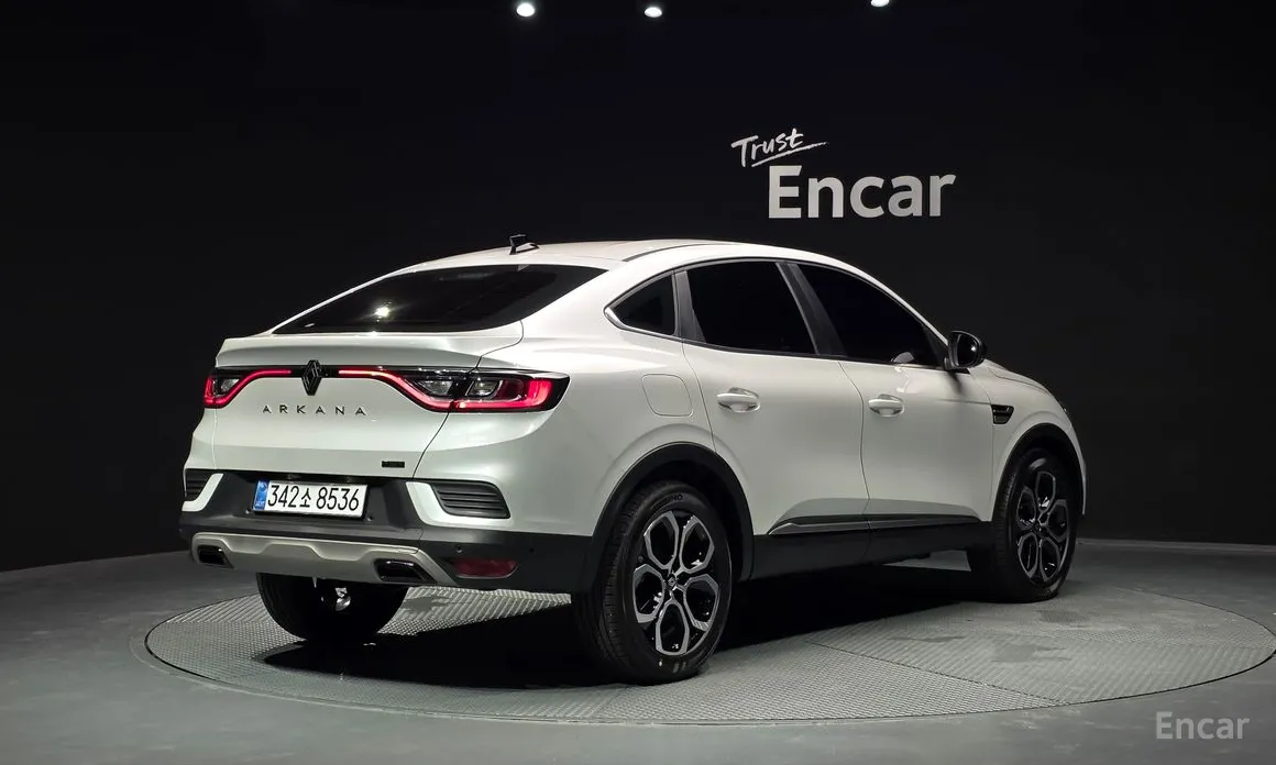 Renault Arkana 2024 1.6 E-TECH Iconic