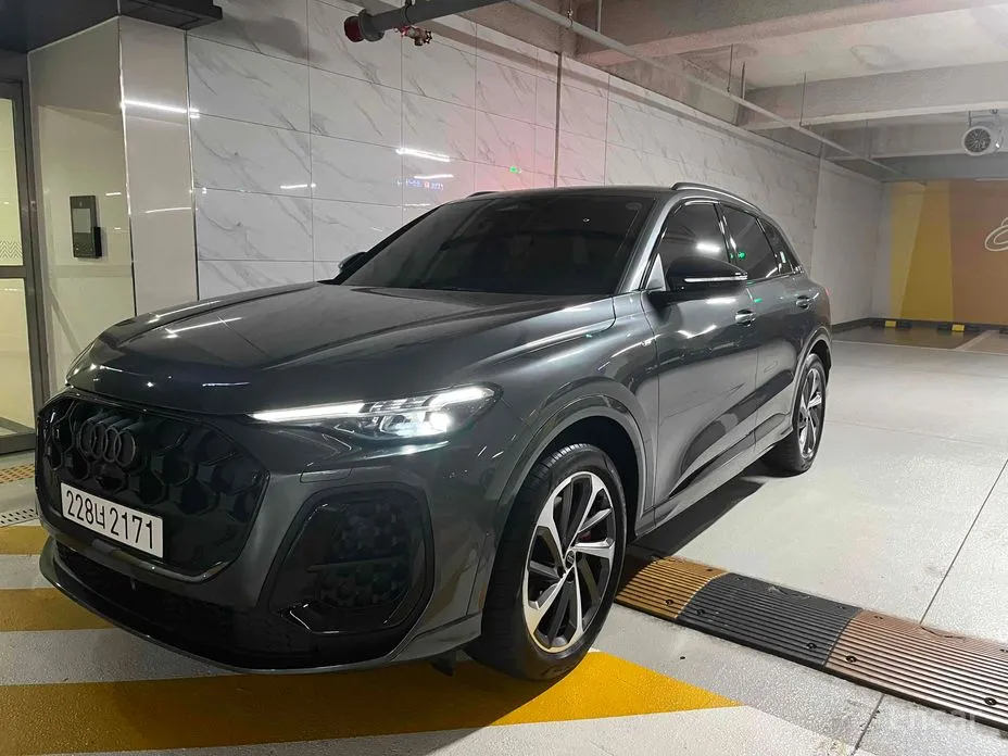 Audi Q5 2025 40 TDI Quattro S Line Black Edition