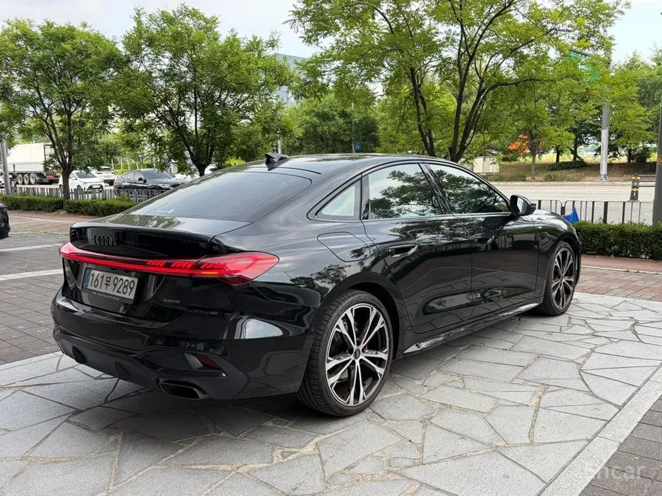 Audi A5 2025 40 TFSI Quattro S Line Black Edition
