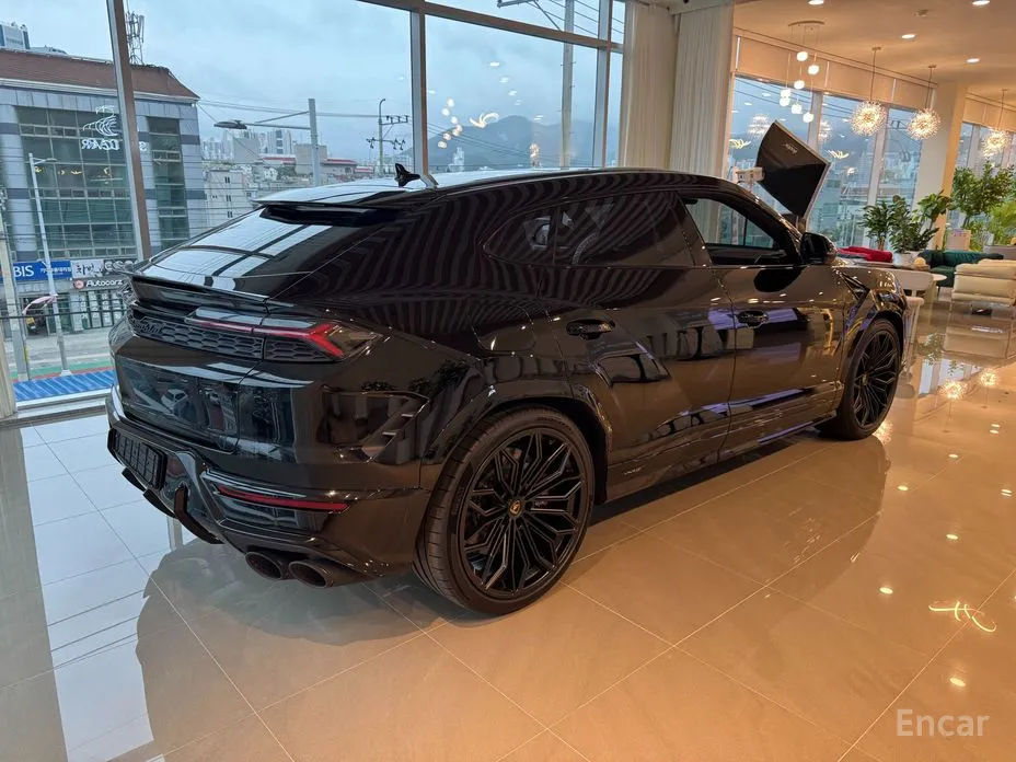 Lamborghini Urus 2018 4.0 V8 SE