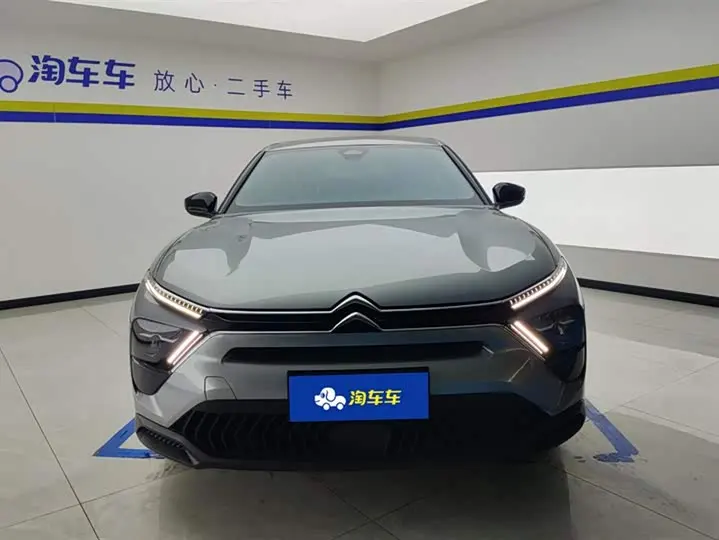 Citroen C5 X 2025 2025款 1.6T 海外版