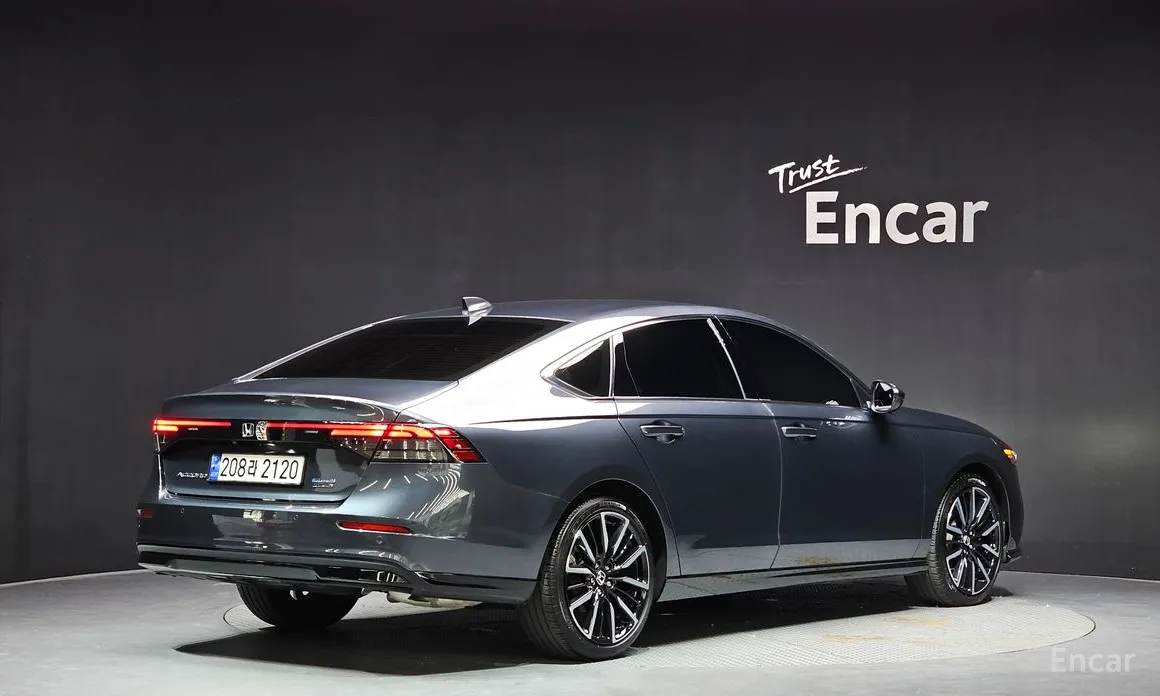 Honda Accord 2023 2.0 Hybrid Touring