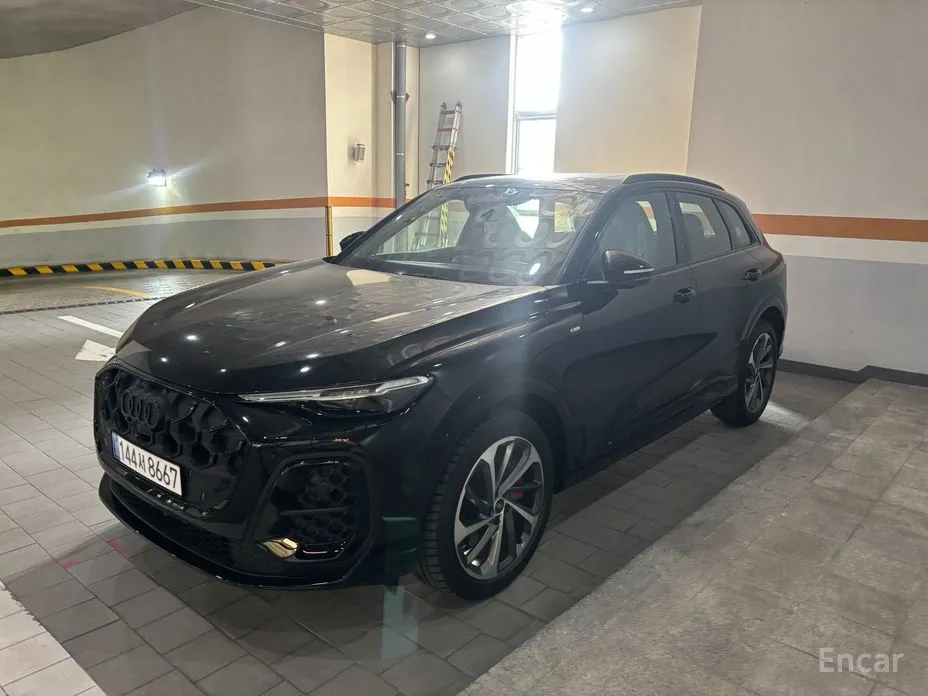 Audi Q5 2025 40 TDI Quattro S Line Black Edition