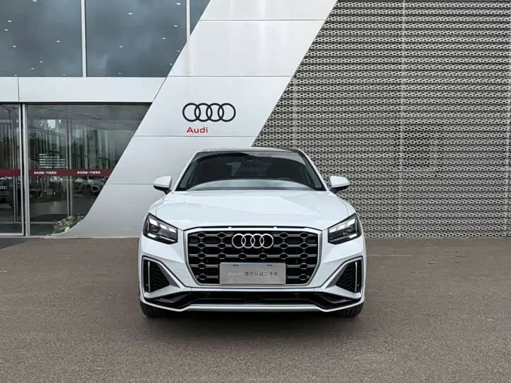 Фото 2 - Audi Q2L