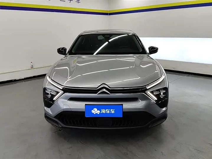 Citroen C5 X 2025 2025款 1.6T 海外版