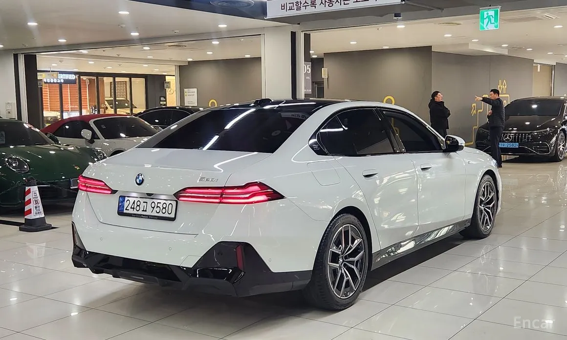 BMW 5 Series 2023 520i M Sport