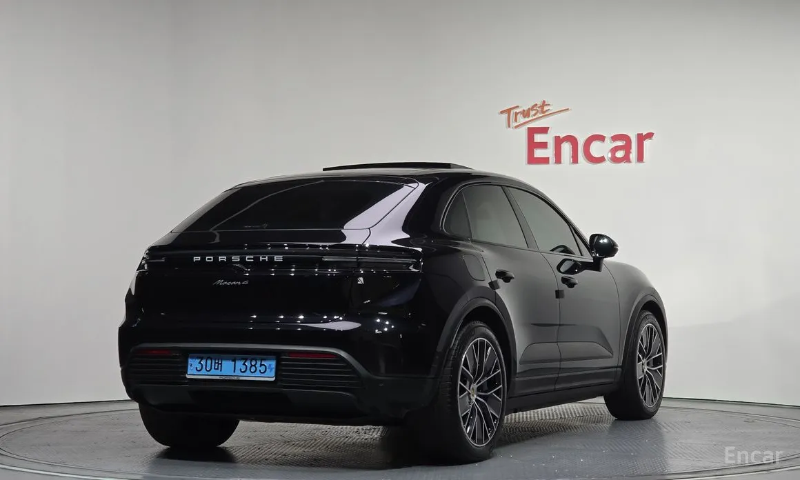 Porsche Macan 2024 Base 4