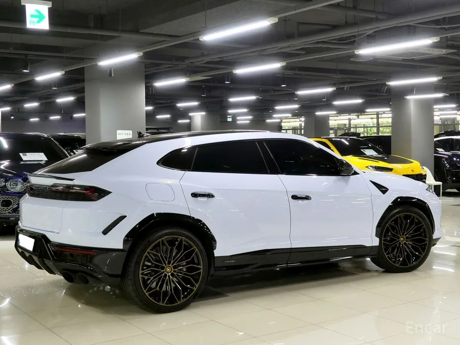 Lamborghini Urus 2018 4.0 V8 SE