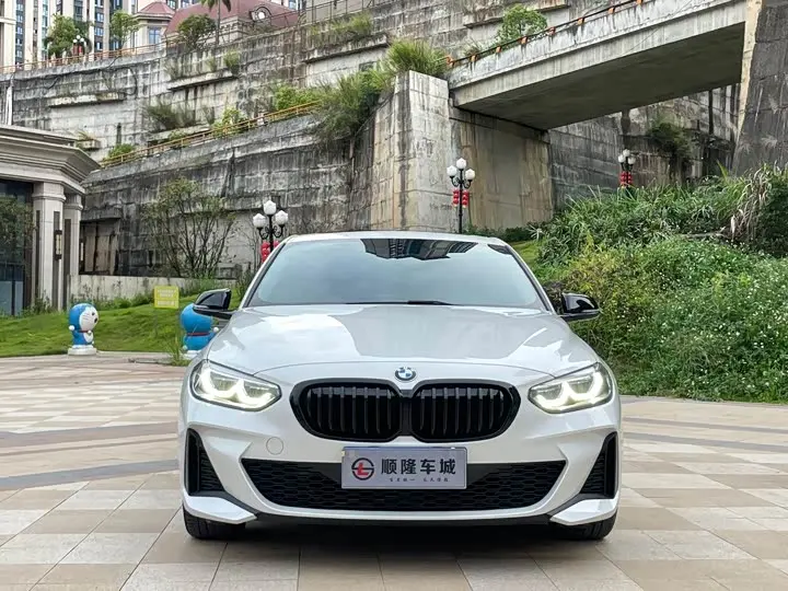 BMW 1 Series 2023 2023款 120i M运动曜夜版