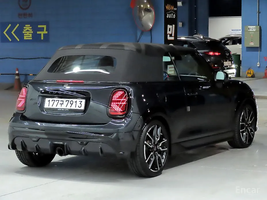 Mini Cooper Convertible 2025 JCW