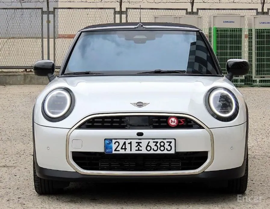Mini Cooper Convertible 2025 Favoured