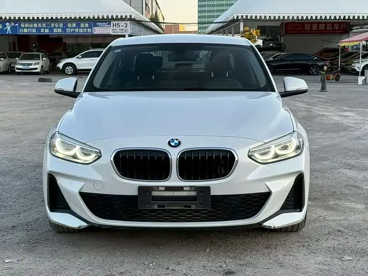 BMW 1 Series 2023 2023款 120i M运动曜夜版