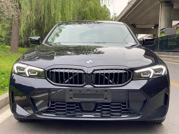 BMW 3 Series 2026 2026款 330Li M运动曜夜套装