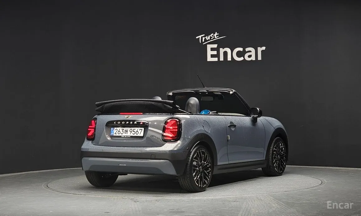 Mini Cooper Convertible 2025 Favoured