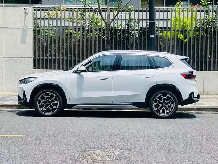 BMW X1 2025 2025款 sDrive25Li X设计套装