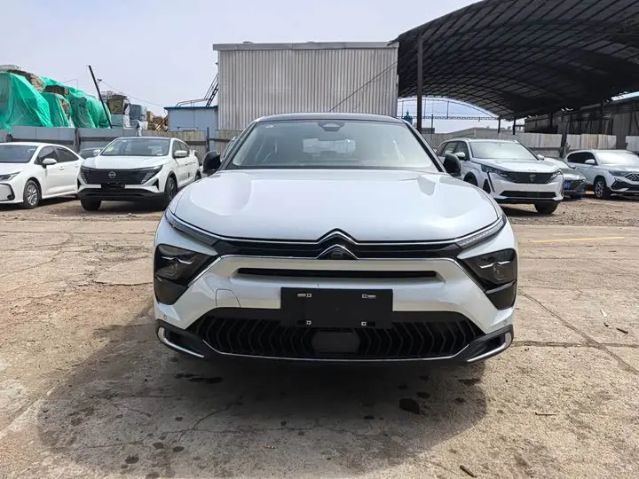 Citroen C5 X 2025 2025款 1.6T 海外版