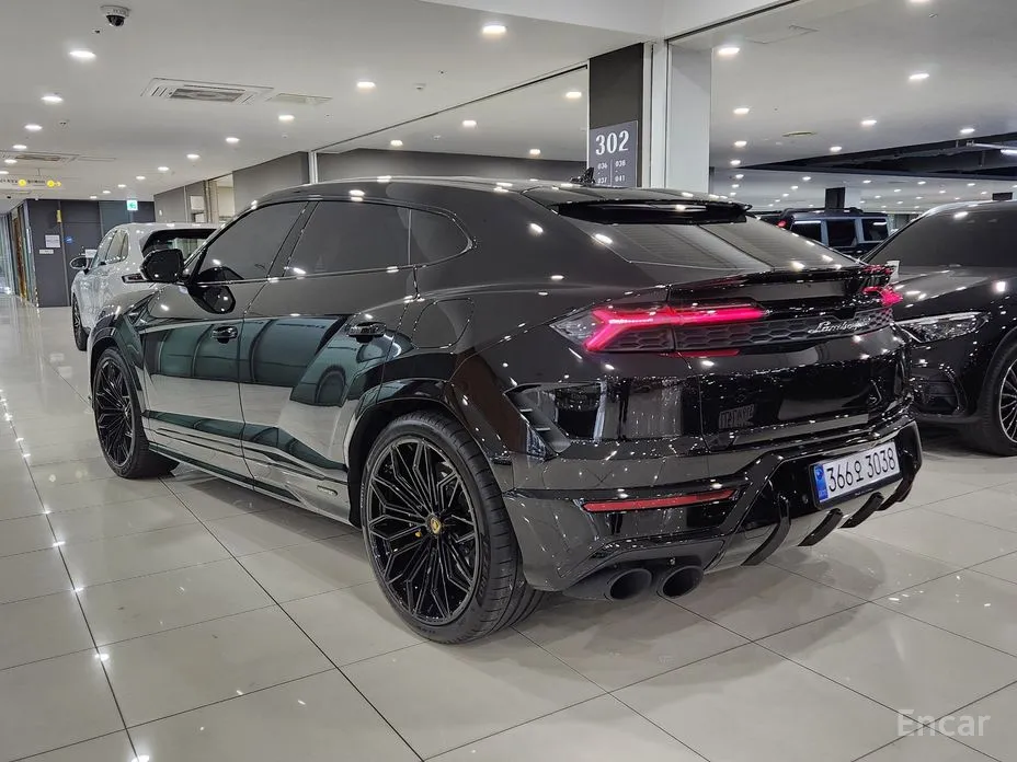 Lamborghini Urus 2018 4.0 V8 SE