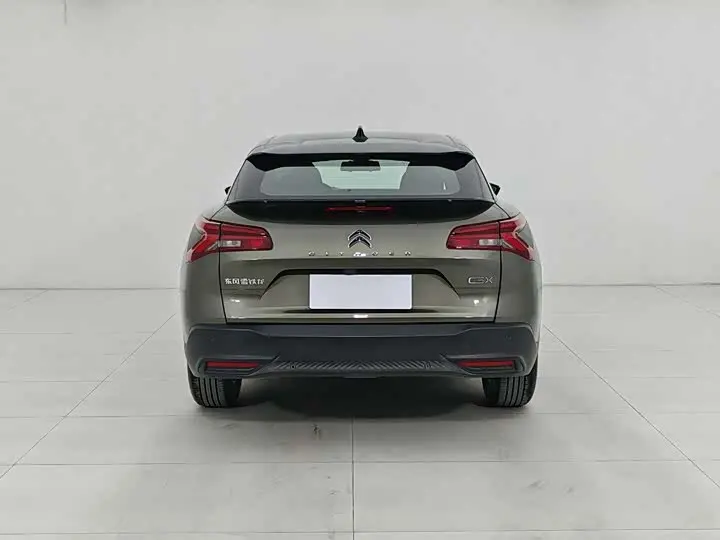 Citroen C5 X 2025 2025款 1.6T 海外版