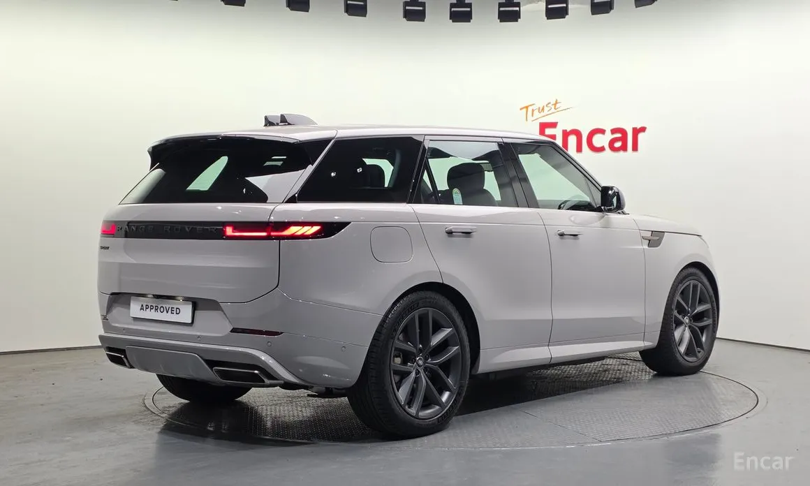 Land Rover Range Rover Sport 2022 P550E Dynamic HSE