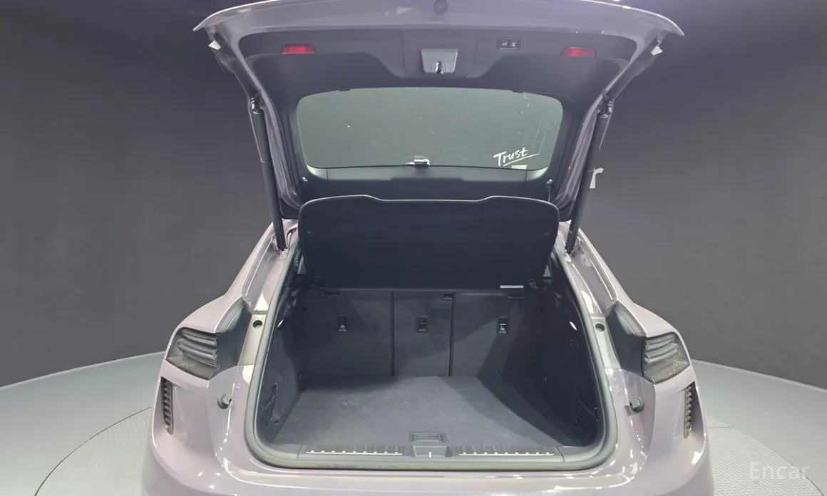 Porsche Macan 2024 Turbo