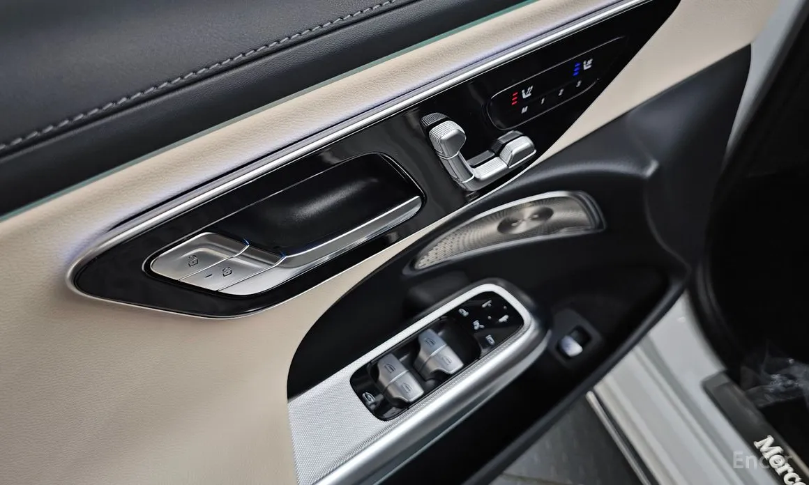 Mercedes-Benz E-Class 2024 E300 4MATIC AMG Line