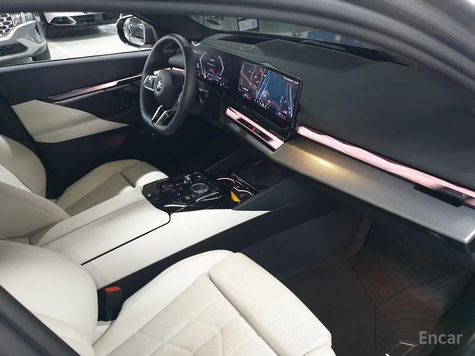 BMW 5 Series 2023 520i M Sport