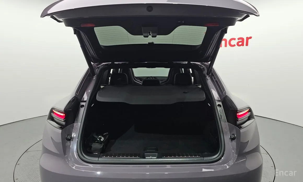 Porsche Macan 2024 Base 4