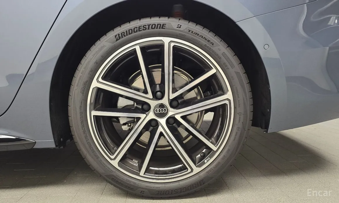 Audi A5 2025 40 TFSI Quattro S Line