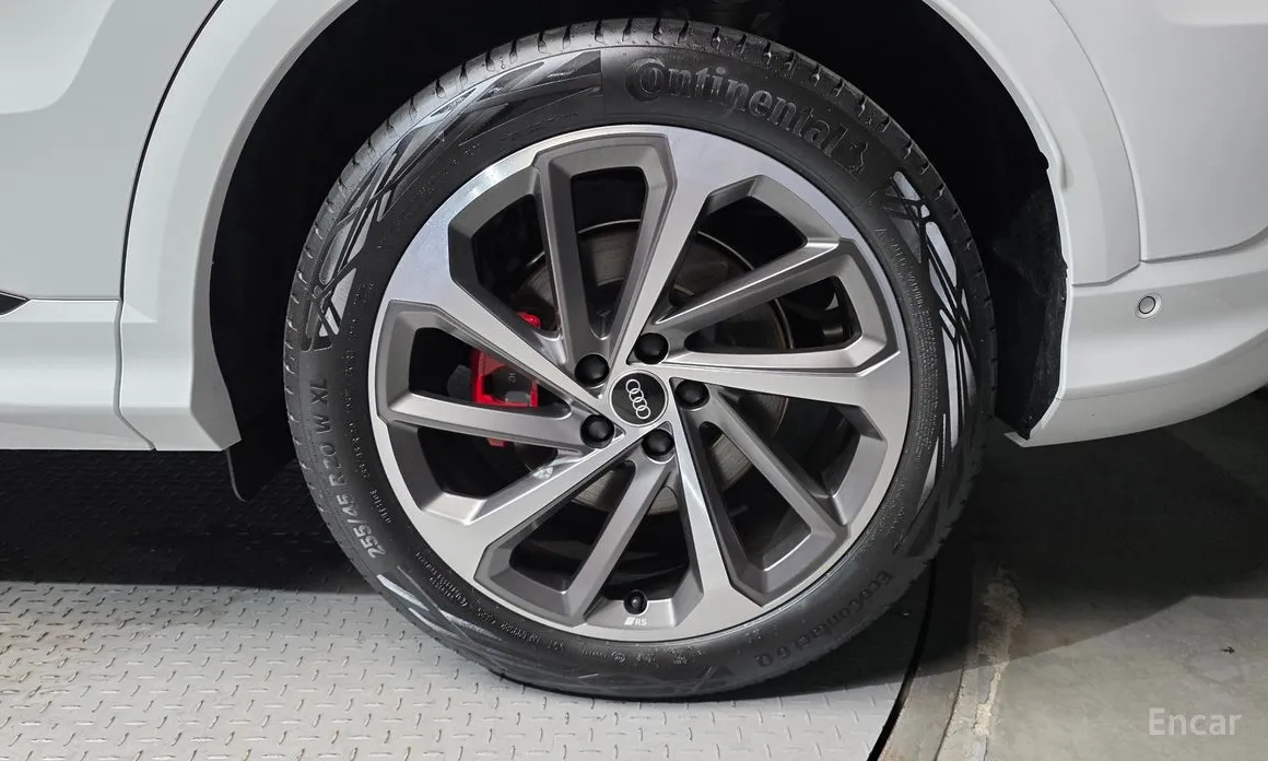 Audi Q5 2025 40 TDI Quattro S Line Black Edition