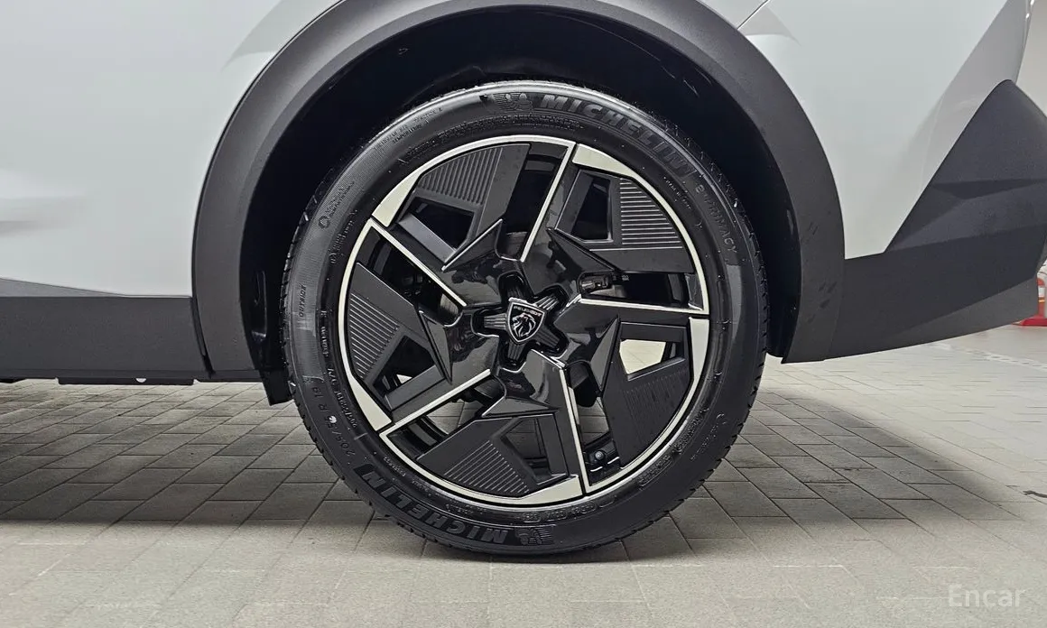 Peugeot 408 2023 1.2 Pure Tech GT