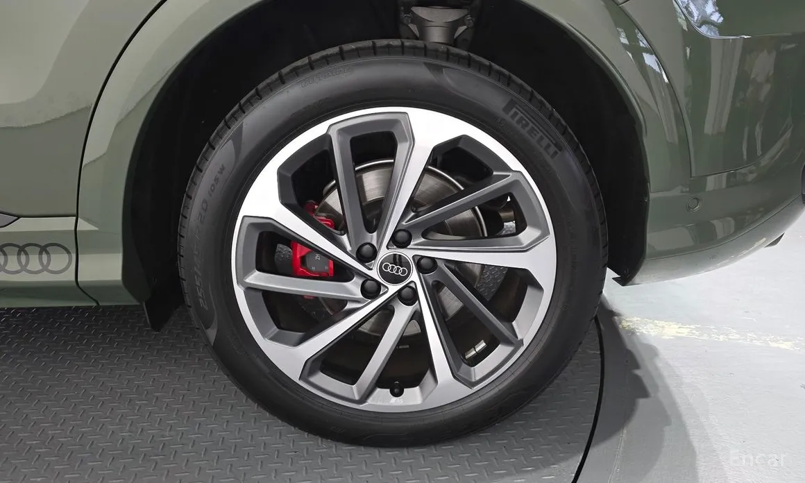 Audi Q5 2025 40 TDI Quattro S Line Black Edition