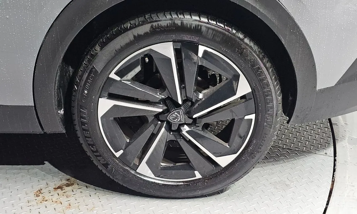 Peugeot 408 2023 1.2 Pure Tech Allure
